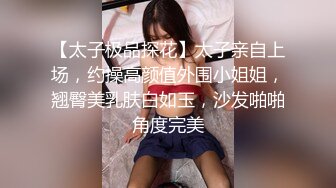 大屌男约啪高颜值性感表姐妹一起双飞,2美女各种伺候服务