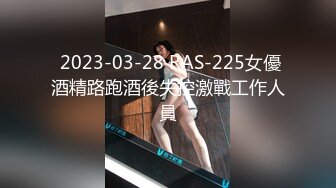 酒店女厕偷拍漂亮的小嫩妹 人美B更美