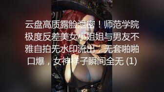 twitter高质量高撸点短视频系列【第3弹】粉穴嫩妹的尤克里里与炮机 一边炮机一边弹唱