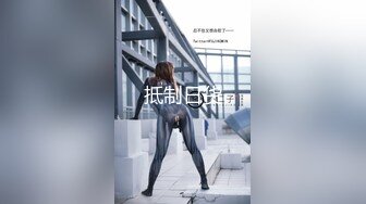 农村熟女骚妈妈被大哥快玩坏了，全程露脸口交大鸡巴调教舔菊花，按着头草嘴各种姿势蹂躏骚逼给狼友看特写