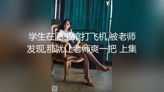 新人00後可爱姐妹花携手下海,俩妹子出奇的嫩,差个猛男满足壹下