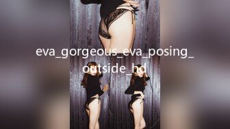 eva_gorgeous_eva_posing_outside_hd